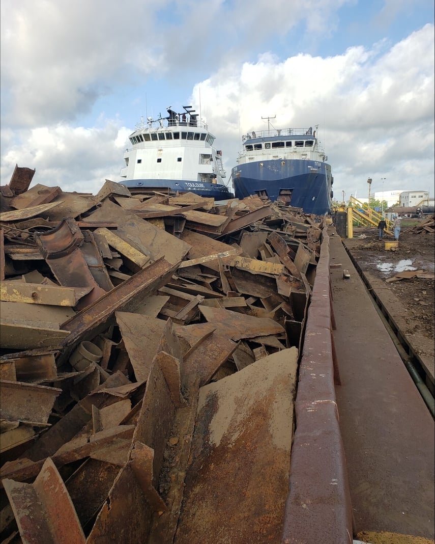 barge loaded-2